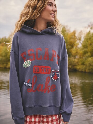 Bluză de molton de la Next pe albastru: față