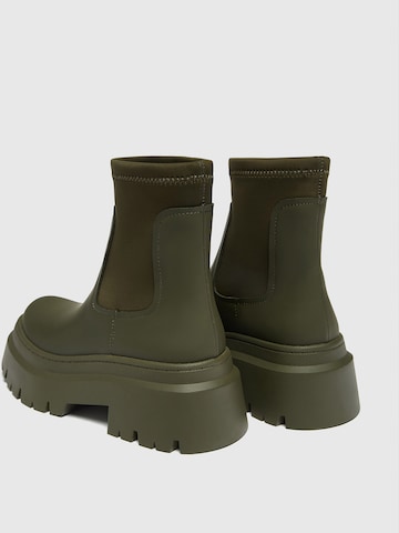 Pull&Bear Chelsea boots in Green