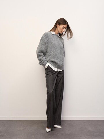 RÆRE by Lorena Rae Trui 'Frej' in Grijs