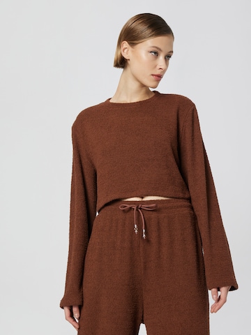 VIERVIER Shirt 'Emmi' in Brown: front