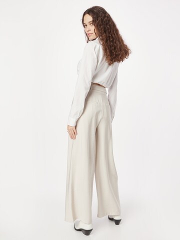 ABOUT YOU Wide leg Bandplooibroek 'Lilyan' in Beige