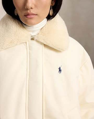 Geacă de iarnă de la Polo Ralph Lauren pe alb