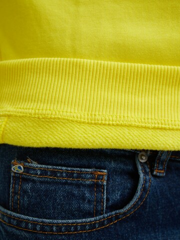 WEM Fashion Sweatshirt 'Spell' in Gelb