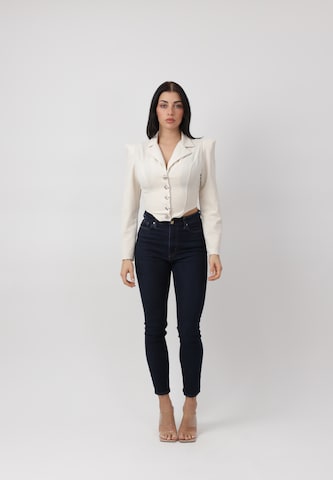 Camicia da donna di Elara in beige