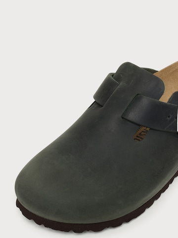 BIRKENSTOCK Чехли 'Boston' в зелено