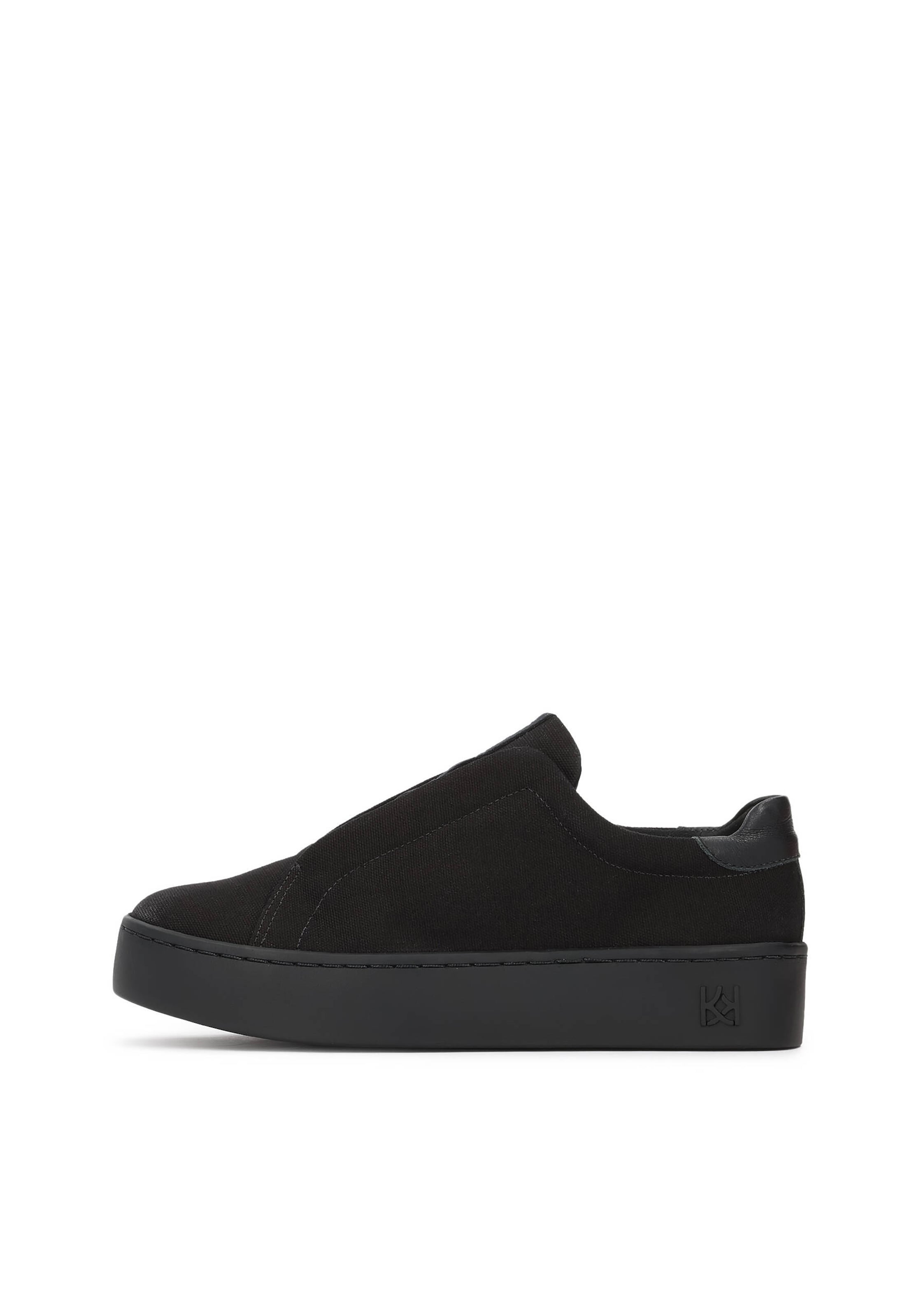 Kazar Slip-on in Zwart: voorkant