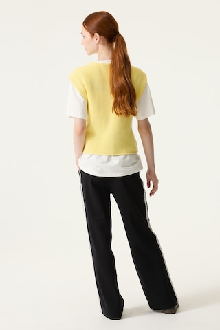 GARCIA Knit cardigan in Yellow