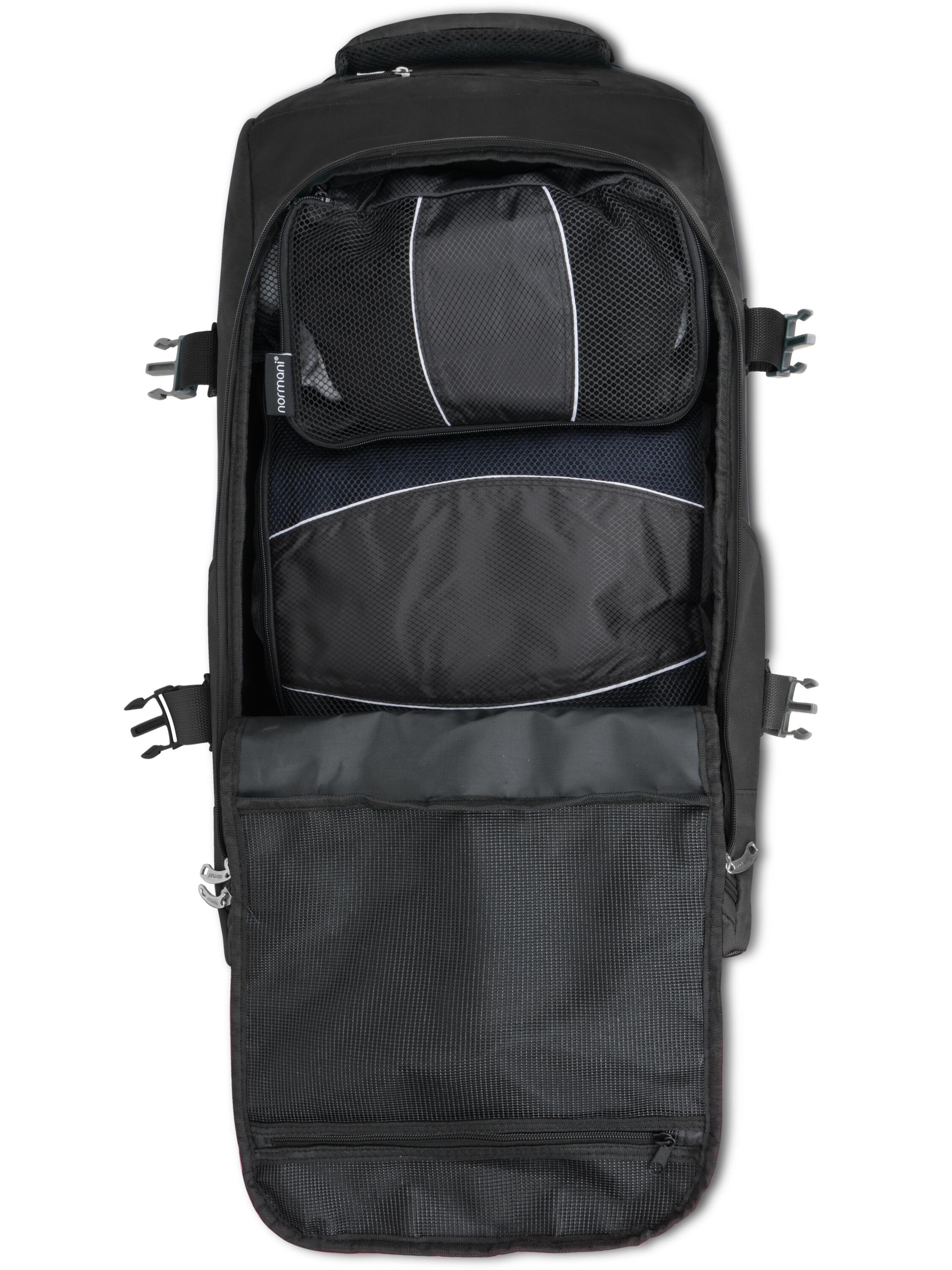 Trolley di normani in nero: frontale