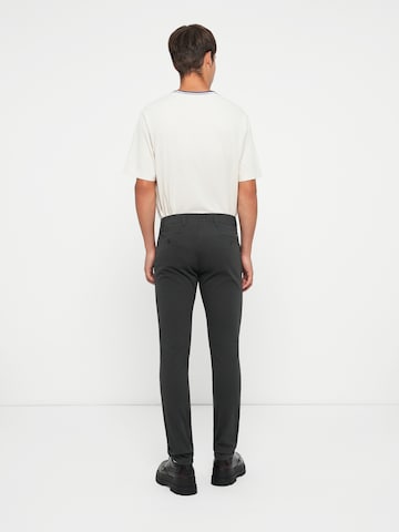 Dockers Скинни Брюки-чинос 'ULTIMATE 360' в Серый