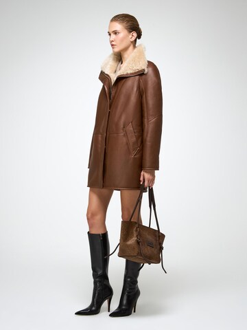 V S P - Abrigo de invierno 'Prescillia' en marrón