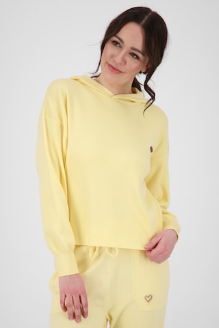 Alife and Kickin Sweater 'GwenAK' in Yellow: front