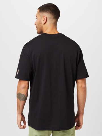 Nike Sportswear T-Shirt in Schwarz