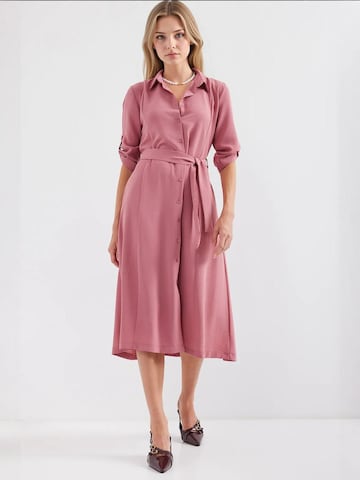 Bigdart - Vestidos camiseiros em rosa: frente