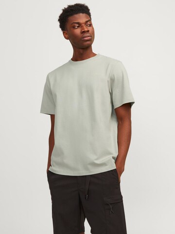 Tricou de la JACK & JONES pe verde: față