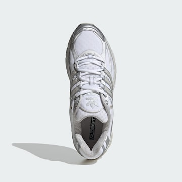 Baskets basses 'Adistar Cushion' ADIDAS ORIGINALS en blanc