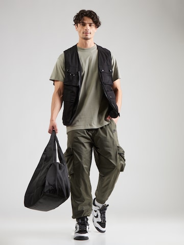 Nike Sportswear Μπλουζάκι σε πράσινο