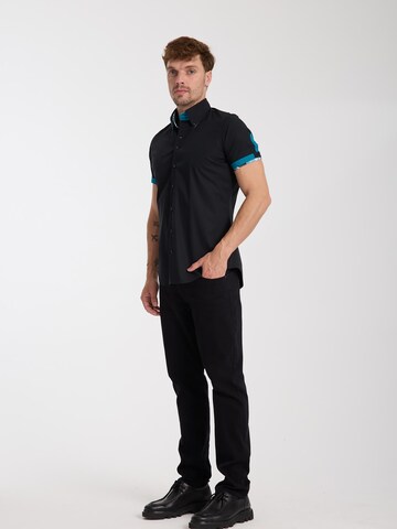 Slim fit Camicia business 'Roma Iconic Poplin Stretch Man Shirt Short Sleeve Light Blue' di 7Camicie in nero