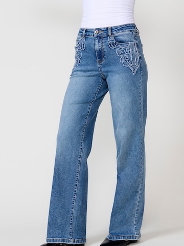 KOROSHI Regular Jeans in Blauw: voorkant