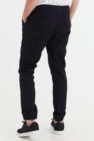 !Solid Slimfit Chinohose 'SINAN' in Schwarz