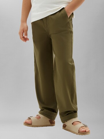 Loosefit Pantalon Calvin Klein Jeans en vert : devant