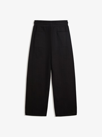 Bershka Zvonové kalhoty Kalhoty – černá
