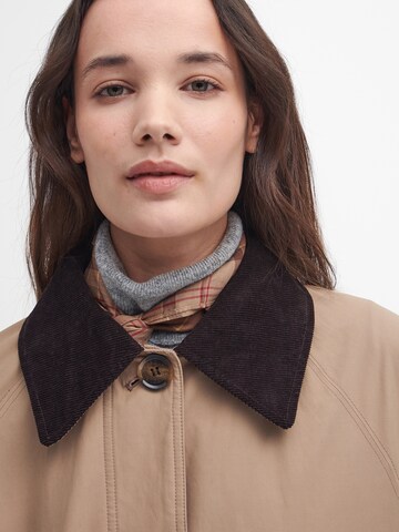 Barbour Mantel  'Noelle' in Beige