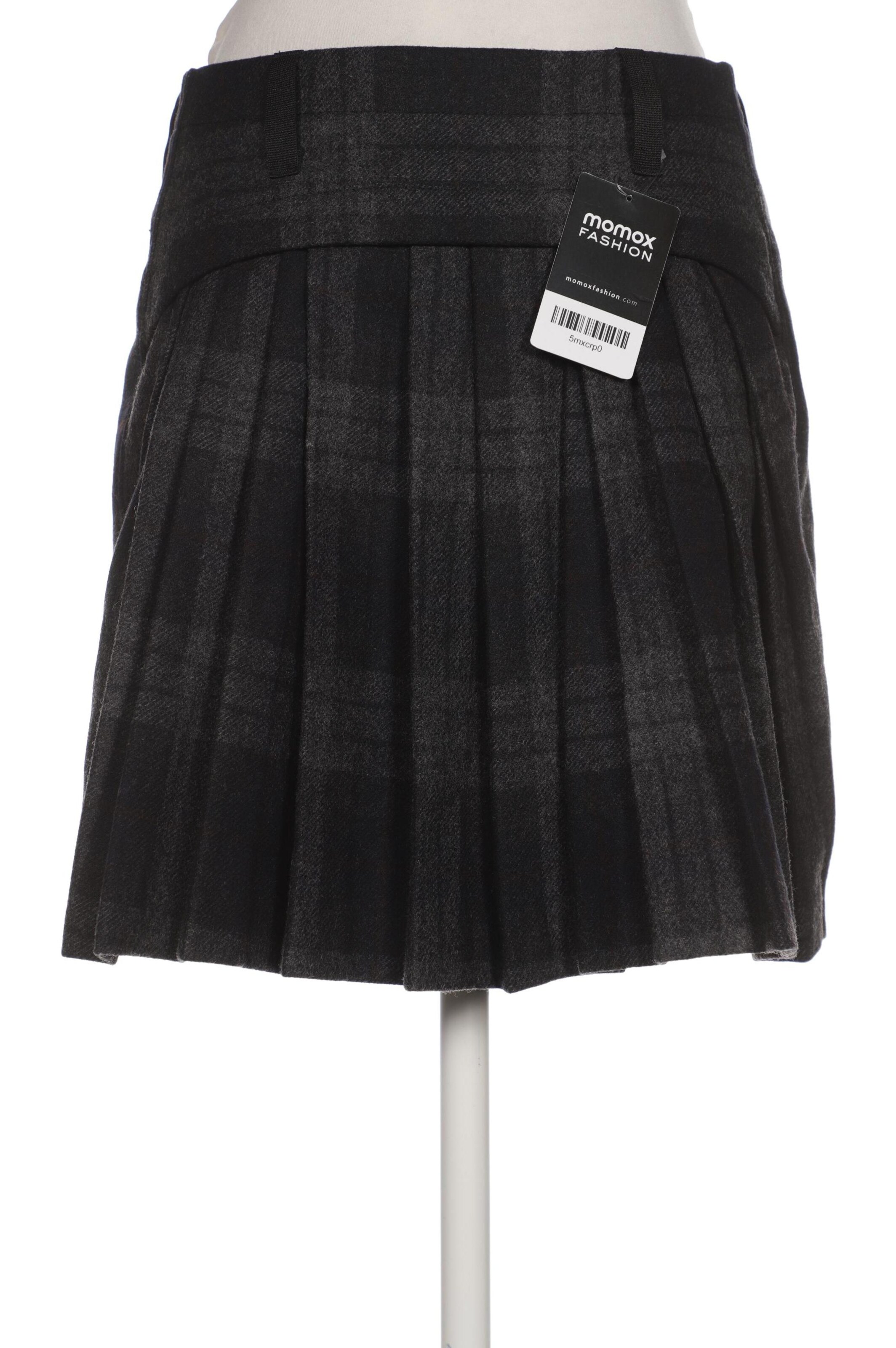 HIGH Skirt in S in Black: front