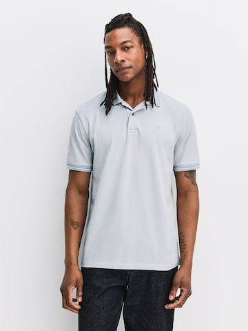 Next Shirt in Blue: front