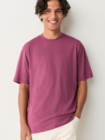 Tricou de la Next pe roz: față
