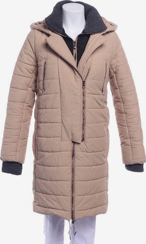 LACOSTE Winterjacke / Wintermantel XS in Braun: predná strana