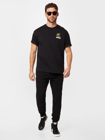 Nike Sportswear T-Shirt in Schwarz