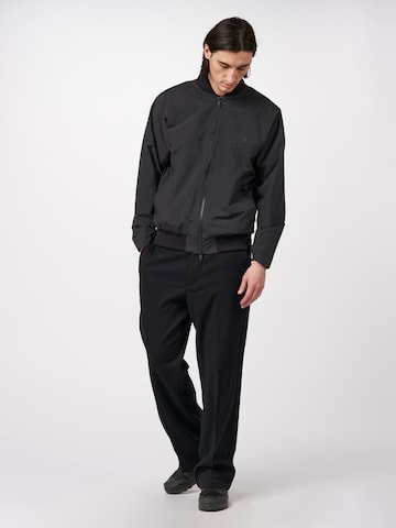 pinqponq Performance Jacket in Black