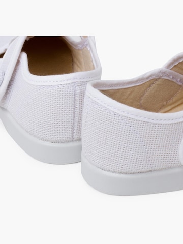 Chaussure basse Pisamonas en blanc