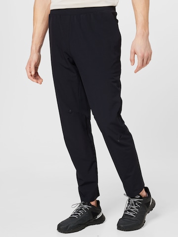 On Regular Pants 'Movement' in Black: front