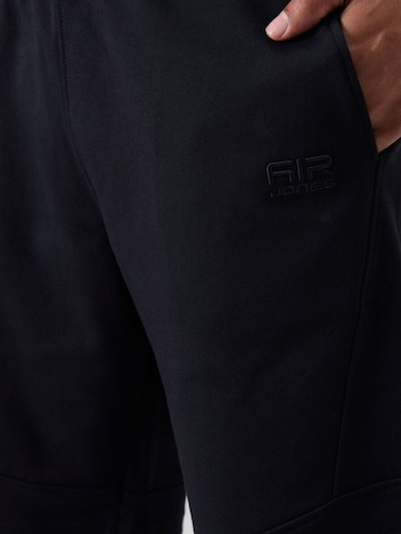 Regular Pantalon Tommy Life en noir