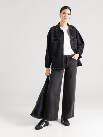 WRANGLER Широки крачоли Дънки 'WORLD WIDE' в черно