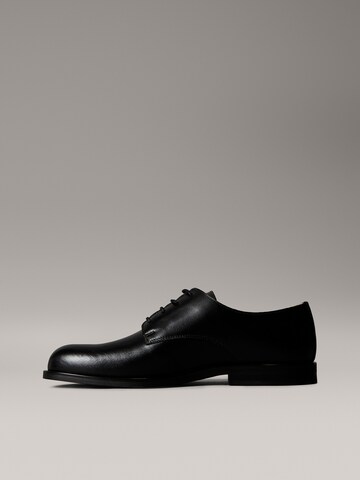 Chaussure à lacets 'ESS' Calvin Klein en noir : devant