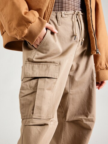 CONVERSE Loose fit Cargo trousers in Beige