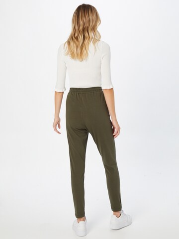 Coupe slim Pantalon 'Linda' Kaffe en vert