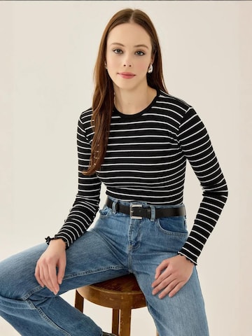 Hiccup Shirt in Black