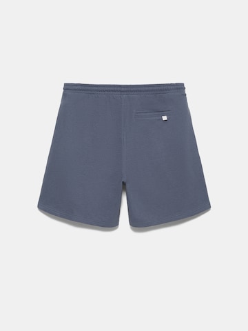 Pull&Bear Regular Shorts in Blau