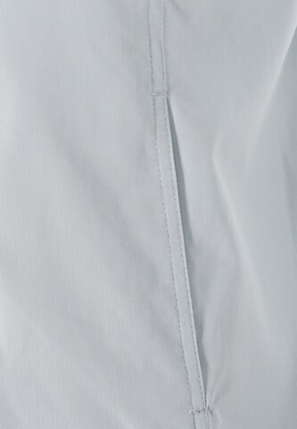 Flyweight Between-season jacket in Green