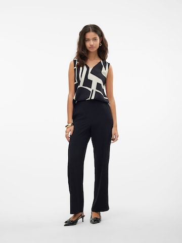 Regular Pantalon '10297357' VERO MODA en noir : devant