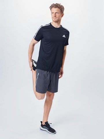 ADIDAS SPORTSWEAR Функционална тениска 'Aeroready Designed To Move 3-Stripes' в черно
