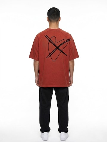 ENVYME Shirt 'T-Shirt Oversize T-Shirt „Heart" Herz-Print, Vintage Destroyed-Look' in Red: front