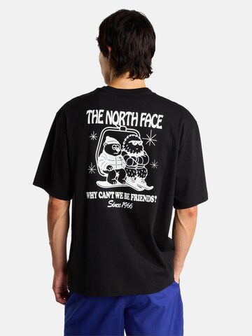 Maglietta 'M LET'S BE BUDDIES OVERSIZED SS TEE' di THE NORTH FACE in nero: frontale