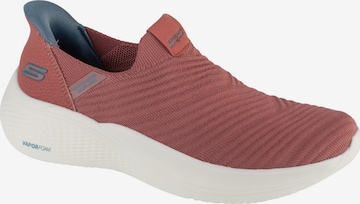 SKECHERS Slip-Ons in Pink: front