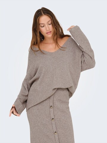 Pull-over 'ONLIBI' ONLY en beige : devant