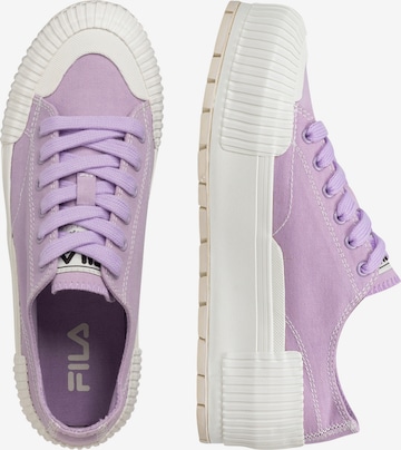 Baskets basses FILA en violet