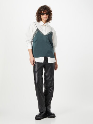 WEEKDAY Blouse 'Lacey Singlet' in Groen